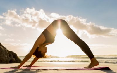 6 poses de yoga ideales para perder peso